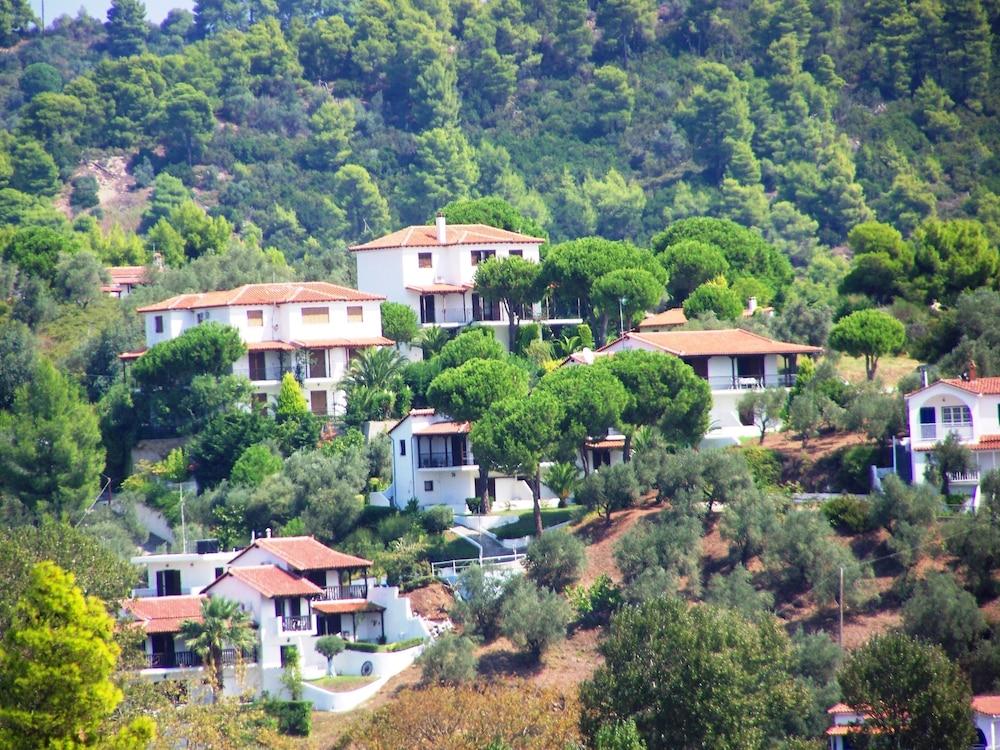 Anna Maria Aparthotel 2*