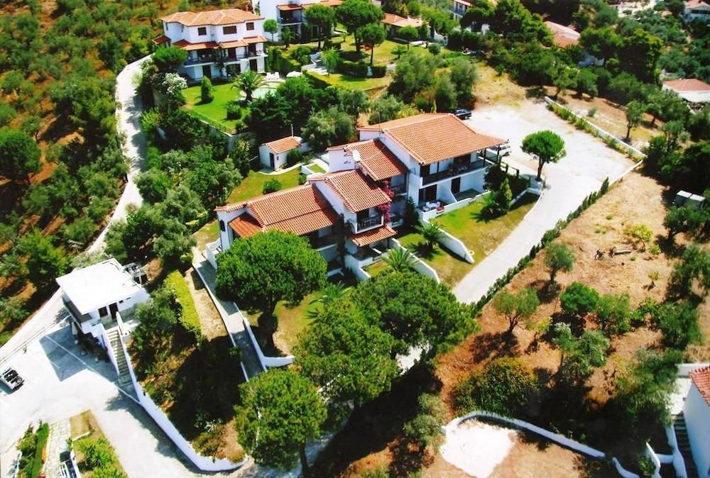 Aparthotel Anna Maria 2*